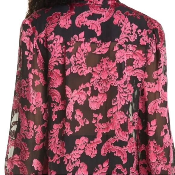 NWT Alice + Olivia Jeannie Bow Silk Burnout Blouse in Show me love wild pink - Picture 2 of 10